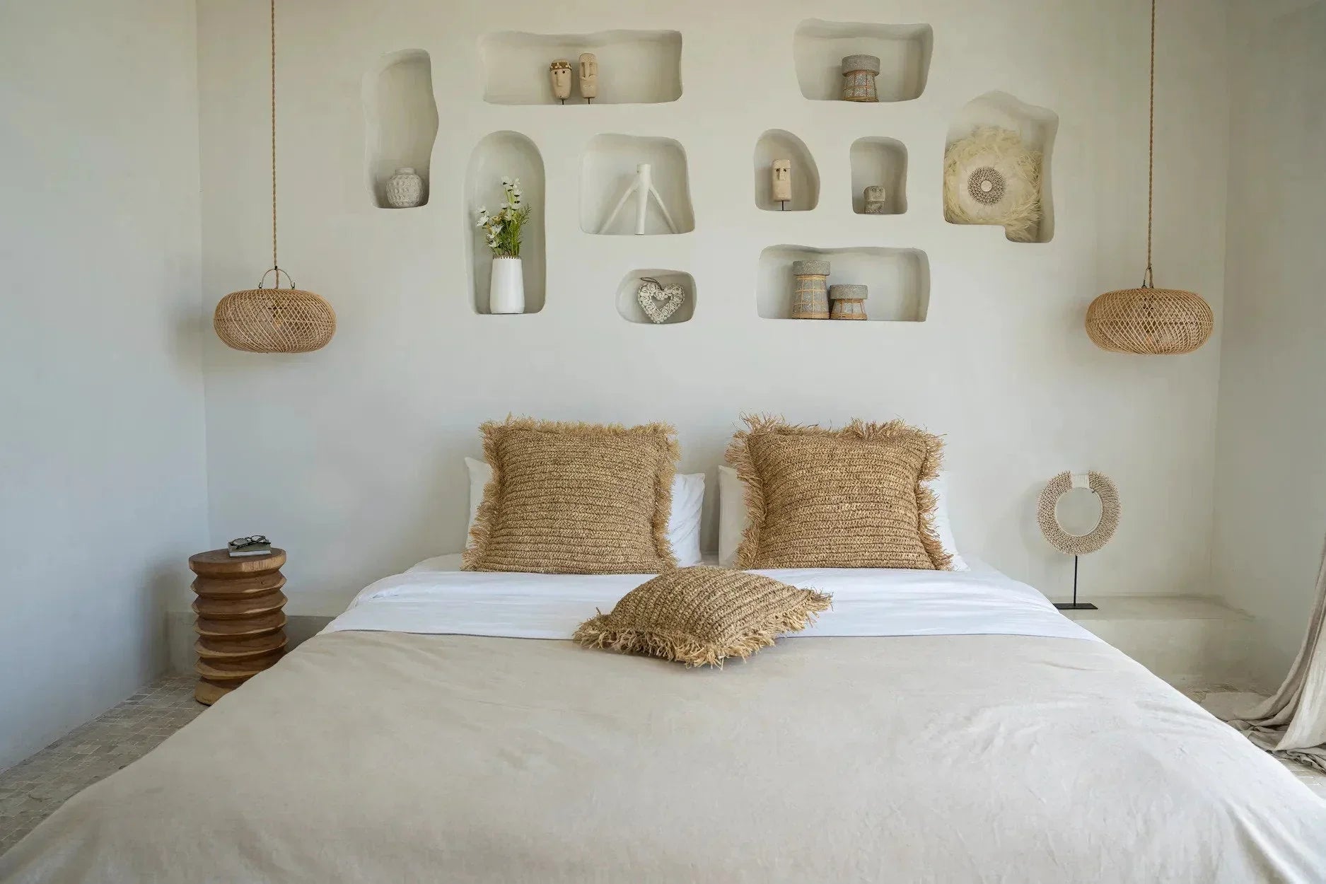 Que mettre au-dessus d’un lit ? Nos meilleures idées déco pour la chambre