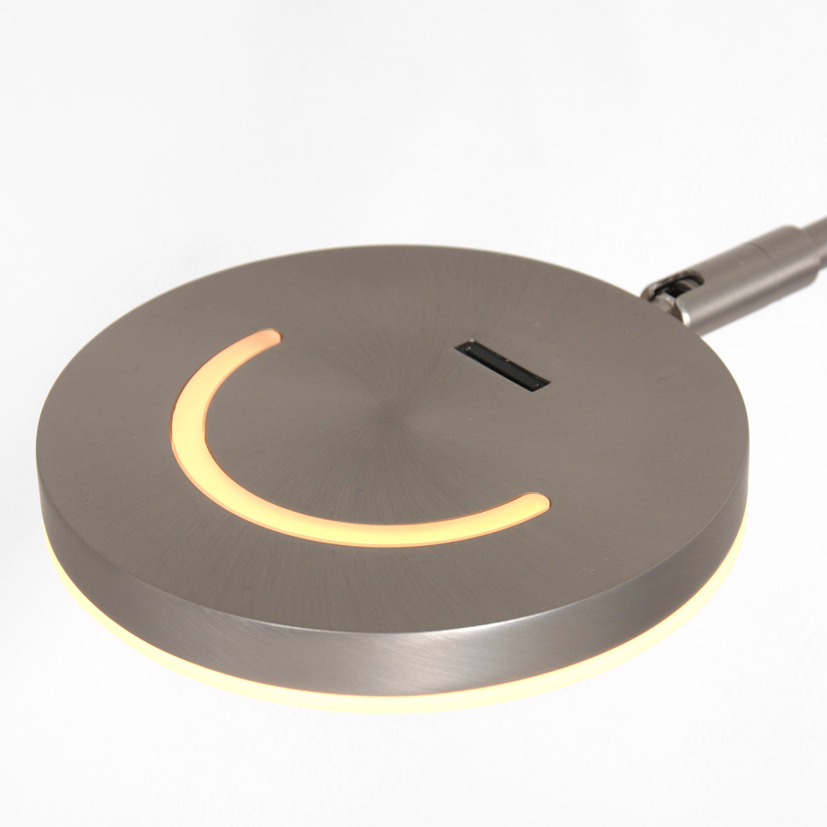 Lampadaire en métal argenté avec bras articulé et batterie rechargeable