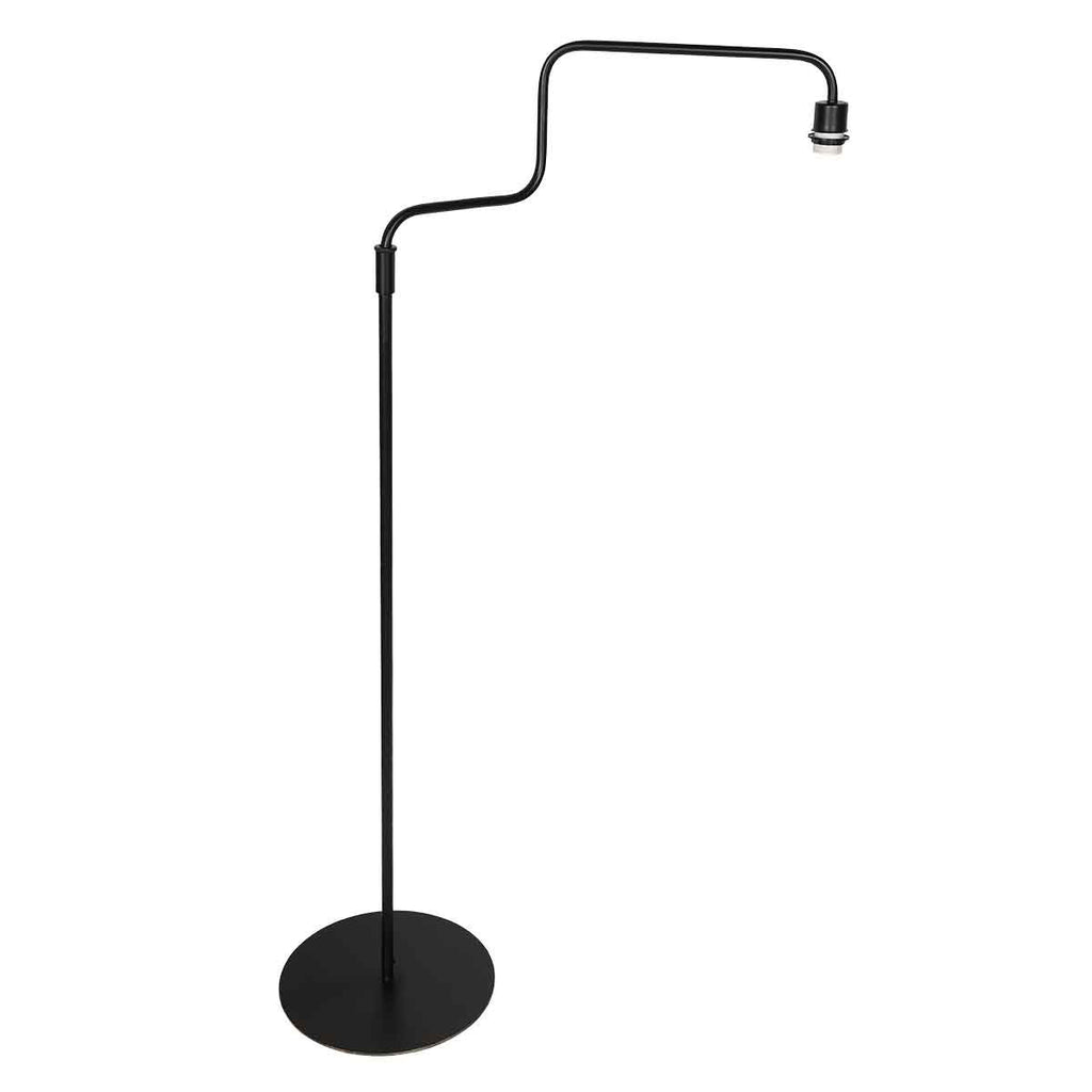 Lampadaire en métal noir avec bras courbé et abat-jour cylindrique – H165 cm