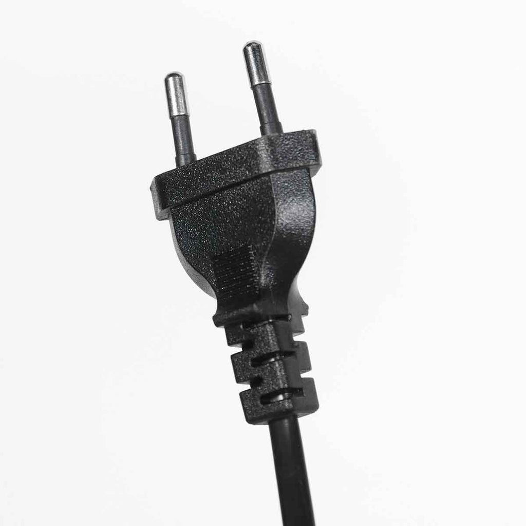 Lampadaire noir avec abat-jour tressé naturel et bras orientable – H165 cm