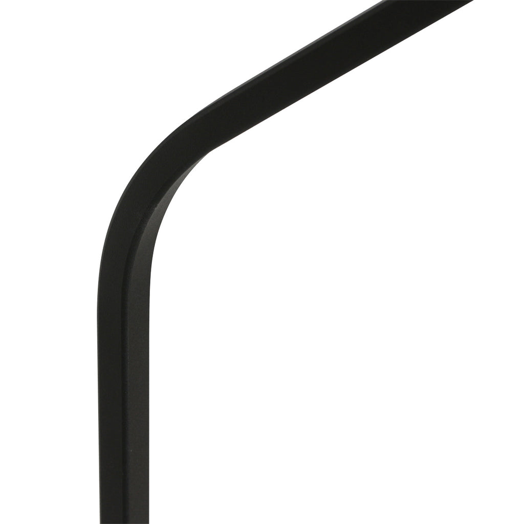 Lampadaire en métal noir avec abat-jour en rotin naturel – H173 cm