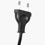Lampadaire en métal noir avec abat-jour en rotin tressé naturel – H190 cm