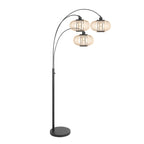 Lampadaire en métal noir à trois arcs abat-jours ajourés bois clair
