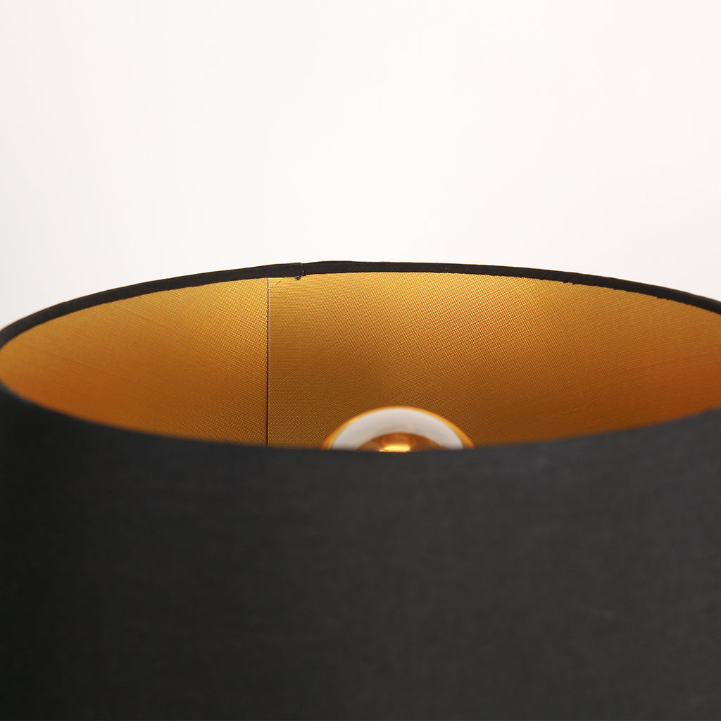Lampadaire métal noir mat avec abat-jour conique or intérieur – H154 cm