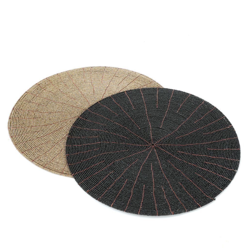 Set de table rond en perles noires motif rayonnant