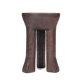 Tabouret en bois massif brun foncé sculpté à la main