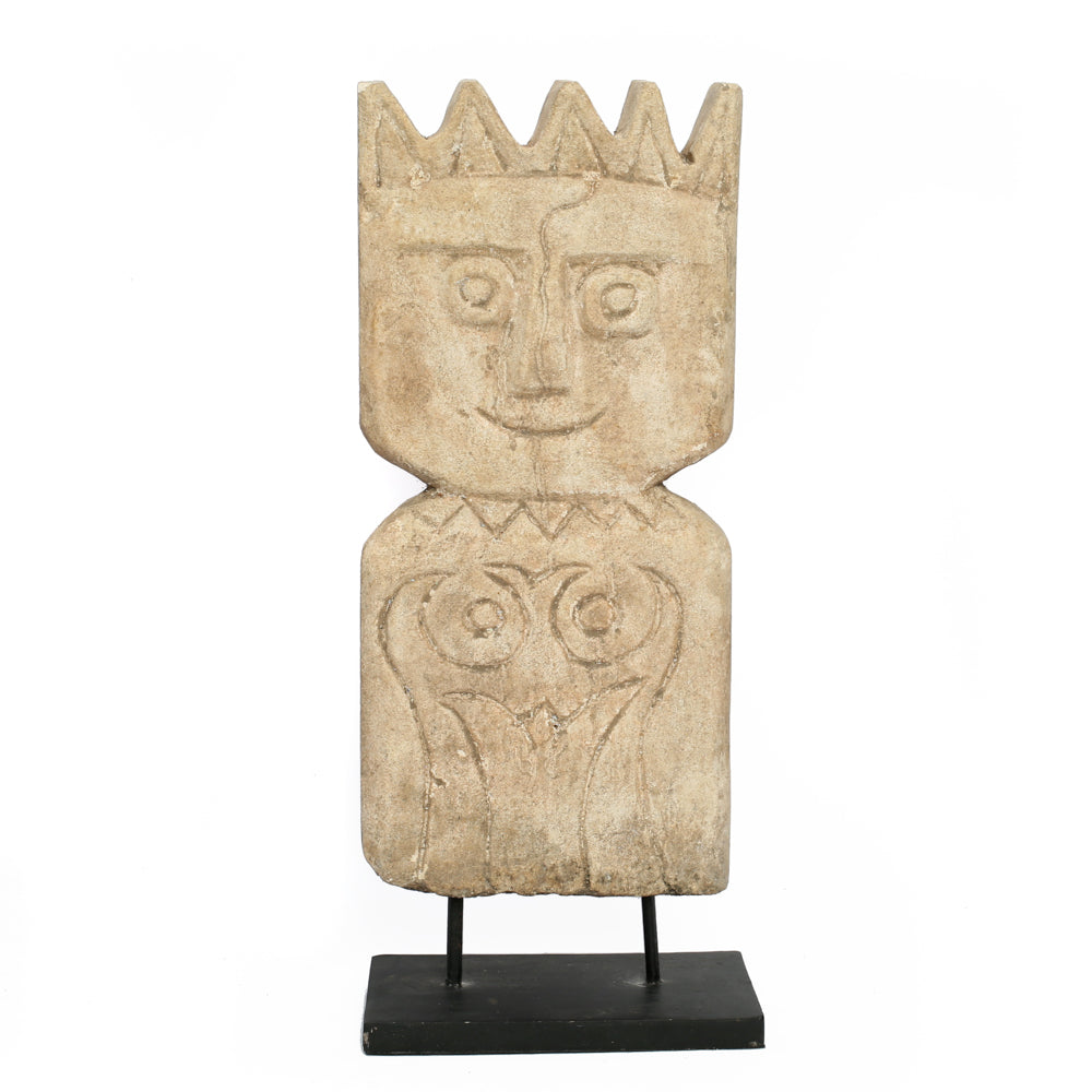 Statuette tribale en grès visage stylisé beige sur socle noir