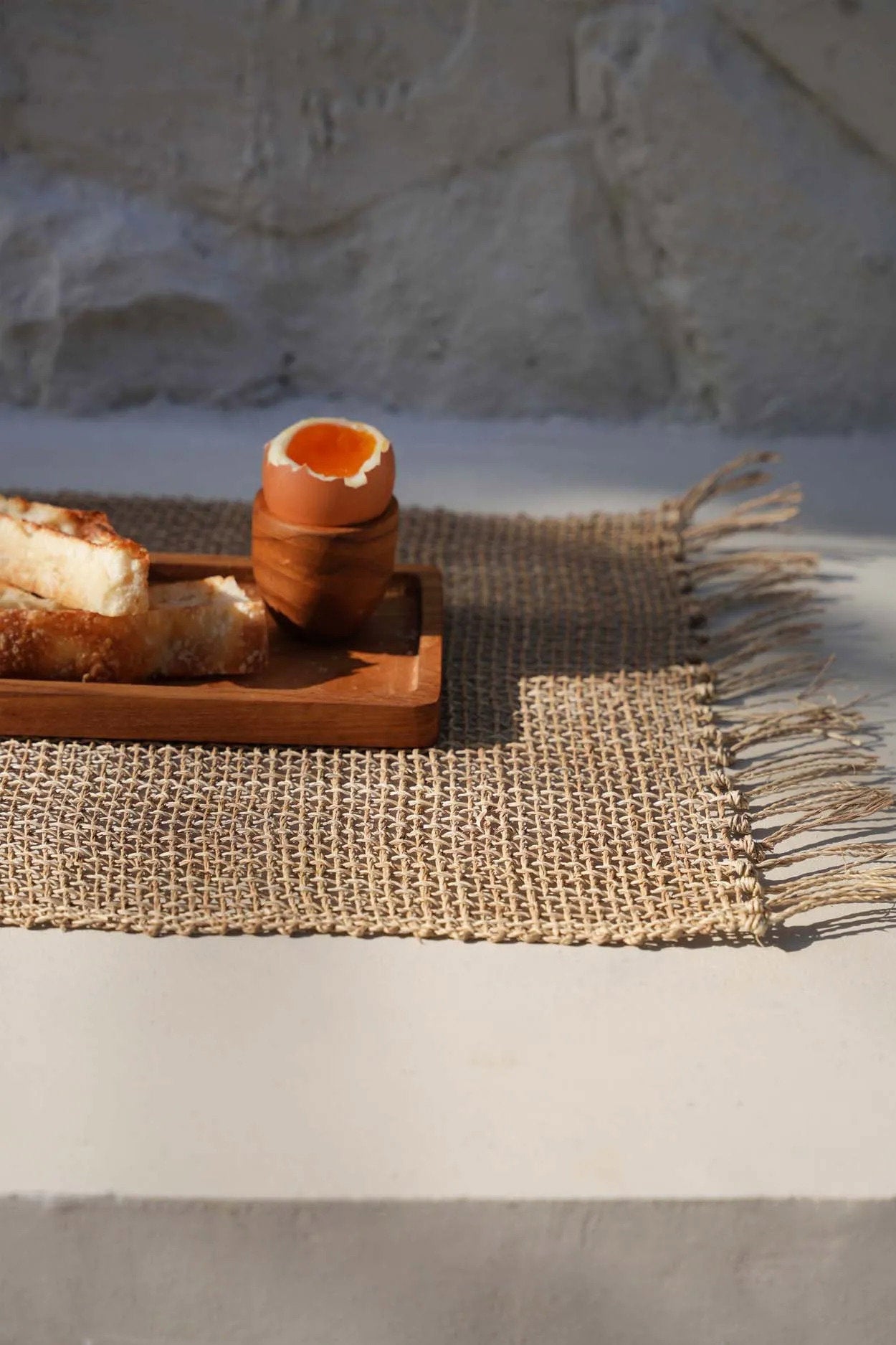 Coquetier en racine de teck naturel 5 cm artisanal