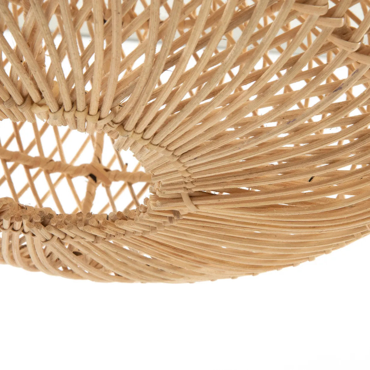 Suspension ovale en rotin naturel ajouré – Ø40 cm