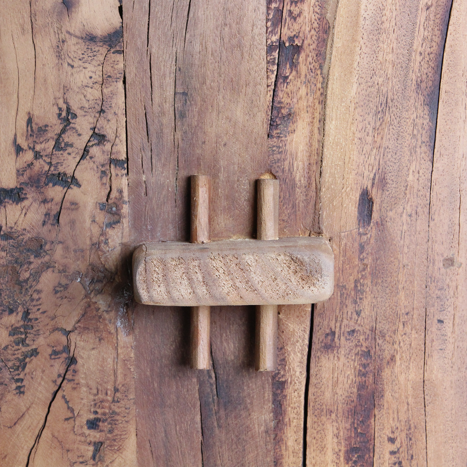 Étagère en bois recyclé marron à montants épais – 100x37 cm