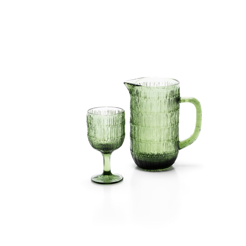 Pichet en verre recyclé vert ondulé avec anse