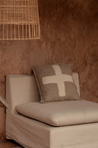 Housse coussin croix ivoire en lin texturé pour salon ou chambre
