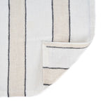 Serviette en lin rayée noir et écru pour table raffinée