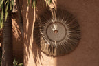 Déco murale ronde en raphia et macramé coton blanc