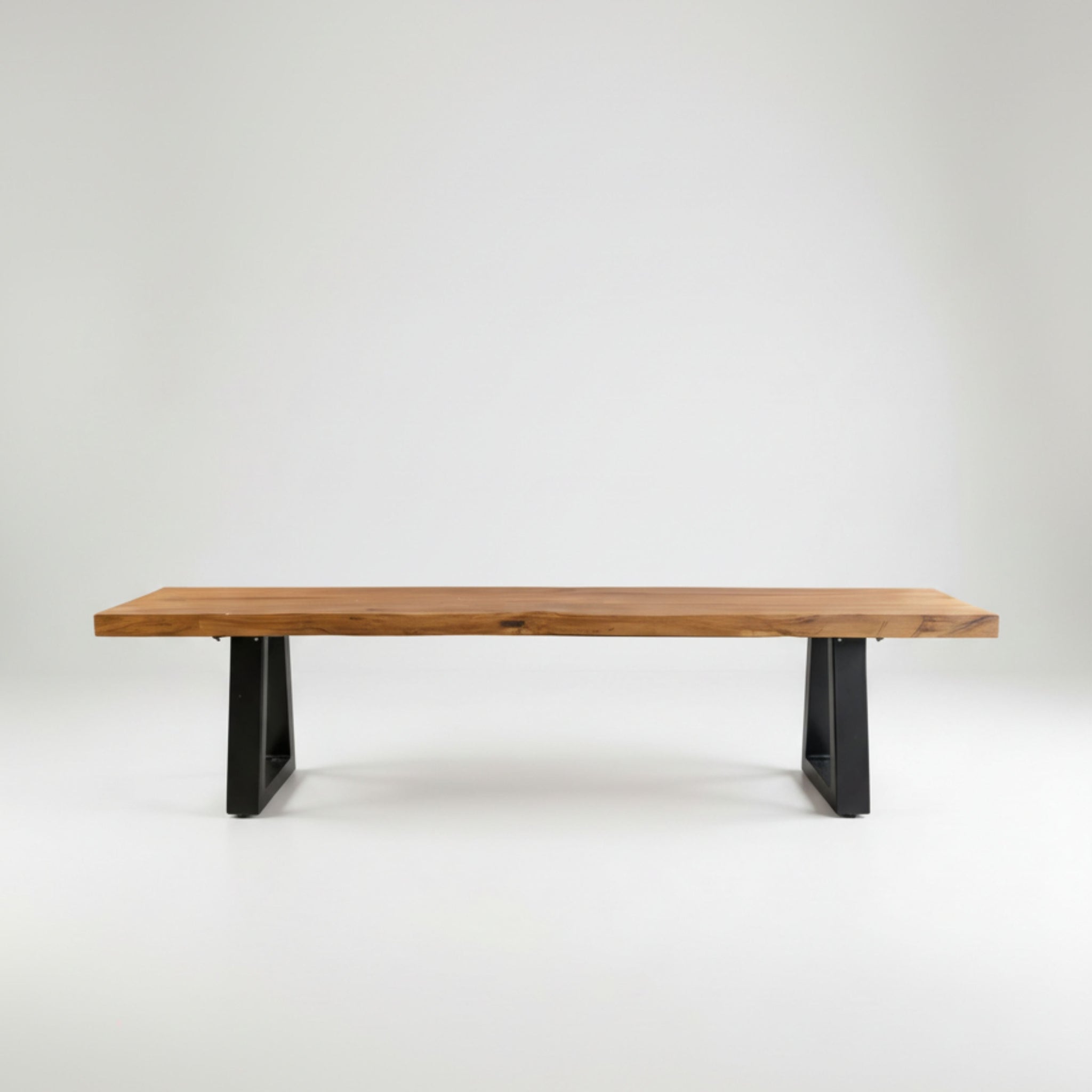 Banc en teck recyclé pieds en métal noir rectangulaire – 220x100 cm