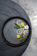 Assiette ronde en terracotta brûlée – Noir mat - Ø30 cm