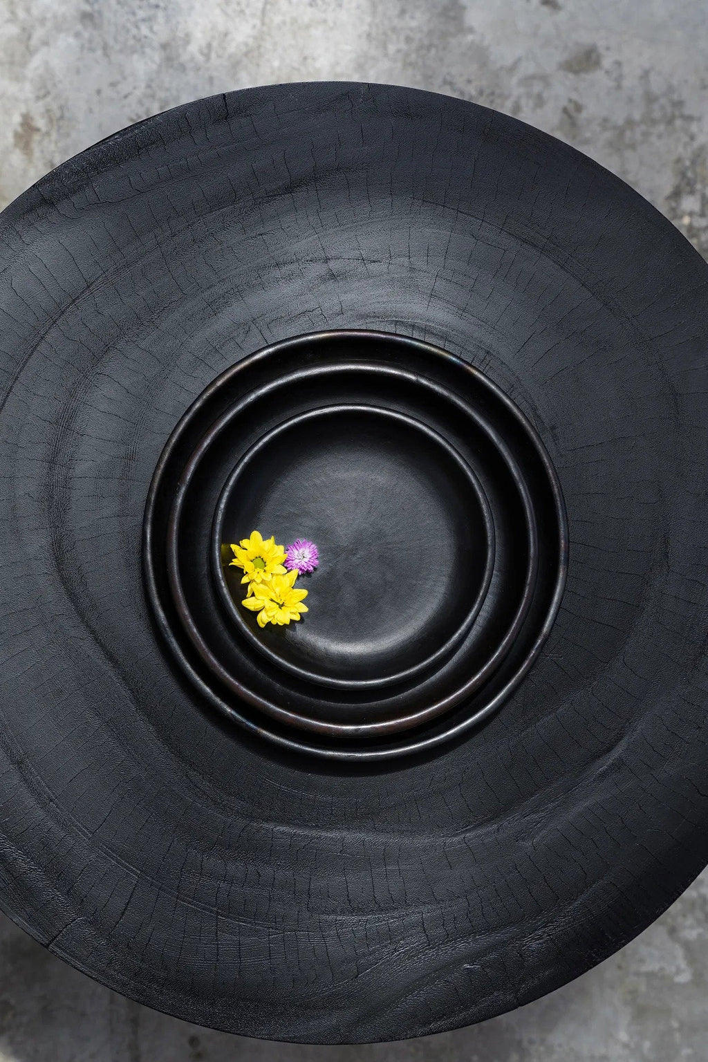 Assiette en terre cuite noire brûlée – Ø20 cm