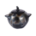 Pot artisanal en terracotta – Finition noire brute