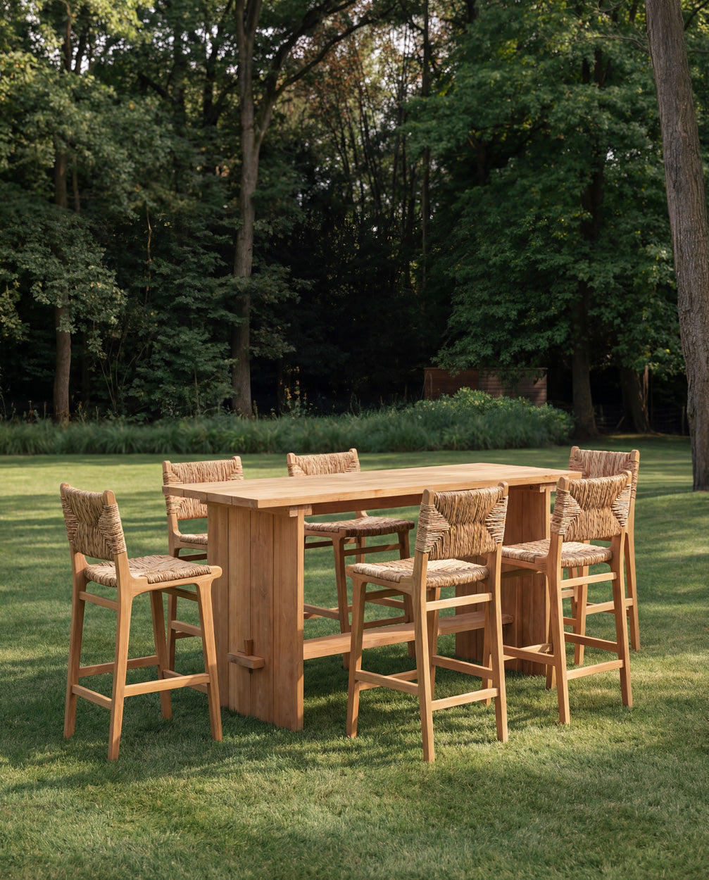 Tabouret de bar en bois recyclé et rotin tressé naturel avec dossier