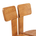 Chaise en teck massif finition naturelle avec dossier sculptural