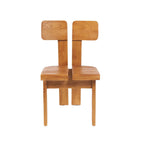 Chaise en teck massif finition naturelle avec dossier sculptural