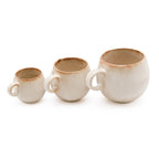 Mug en grès blanc cassé finition mate effet nuagé avec anse épaisse