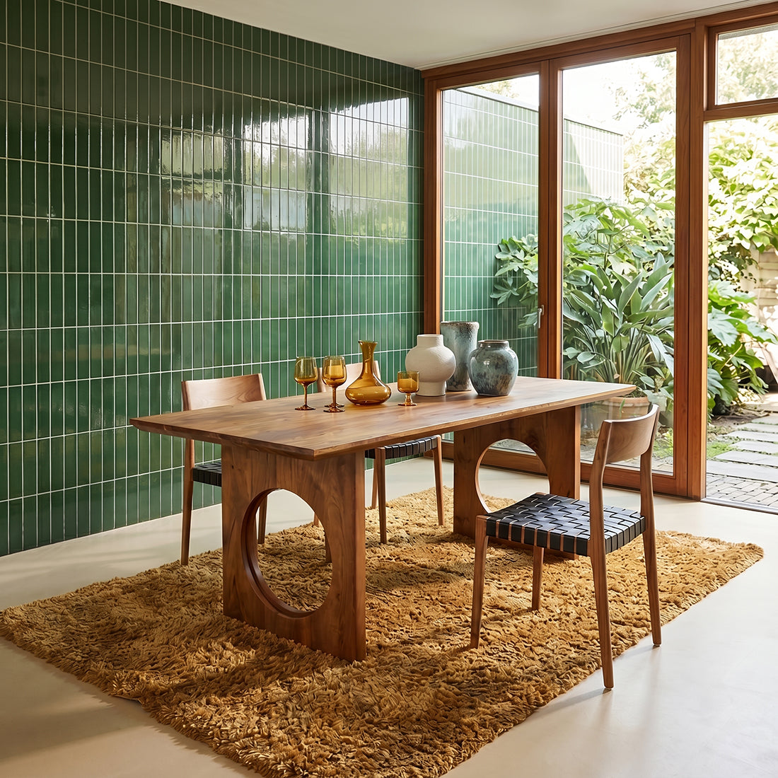 Table à manger manguier brun pieds ajourés - 180x90 cm