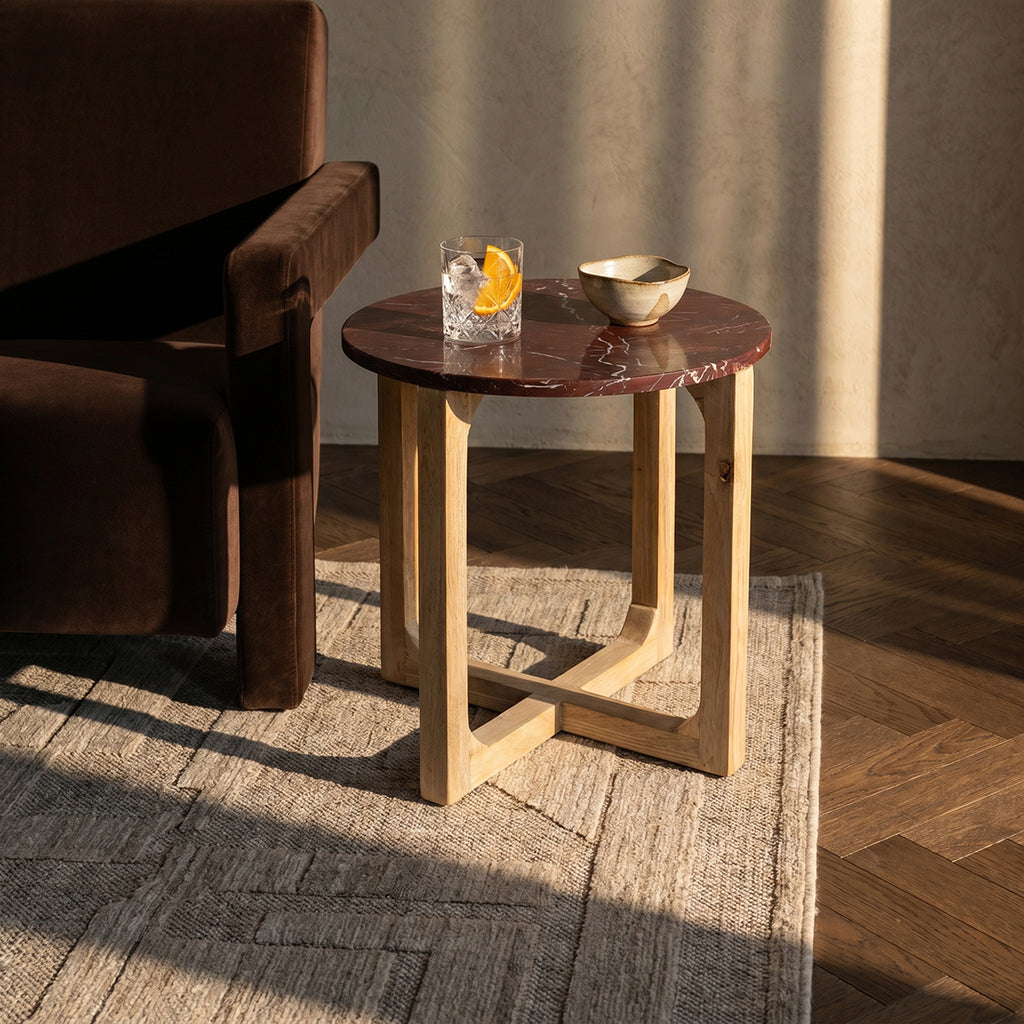 Table d'appoint marbre rouge veiné blanc piètement bois clair – Ø50 cm