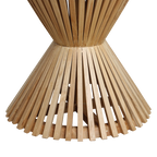 Guéridon rond en marbre clair base sablier en bois naturel – Ø46 cm