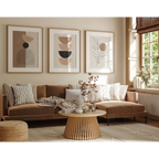 Intérieur de salon chaleureux avec Affiche murale géométrique sur toile Set de 3