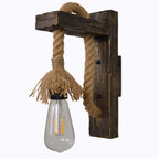 Vue latérale de l’applique murale en bois et corde, idéale pour un style rustique ou bohème.