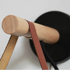 Gros plan sur l'Applique murale bois scandinave