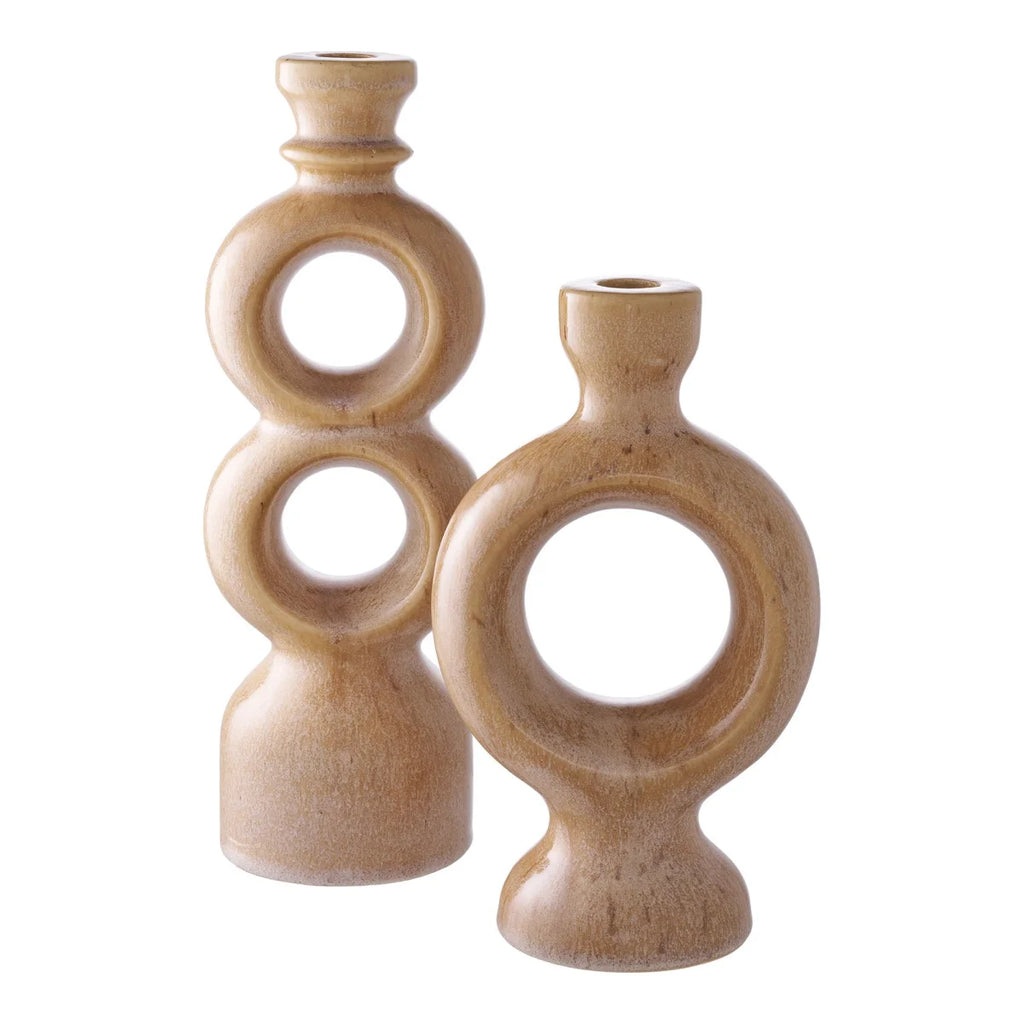 Deux bougeoirs en céramique beige effet bois totem ajouré pour bougie fine