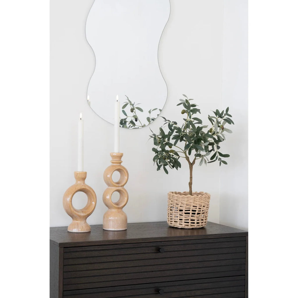 Bougeoirs en céramique beige effet bois forme totem ajouré