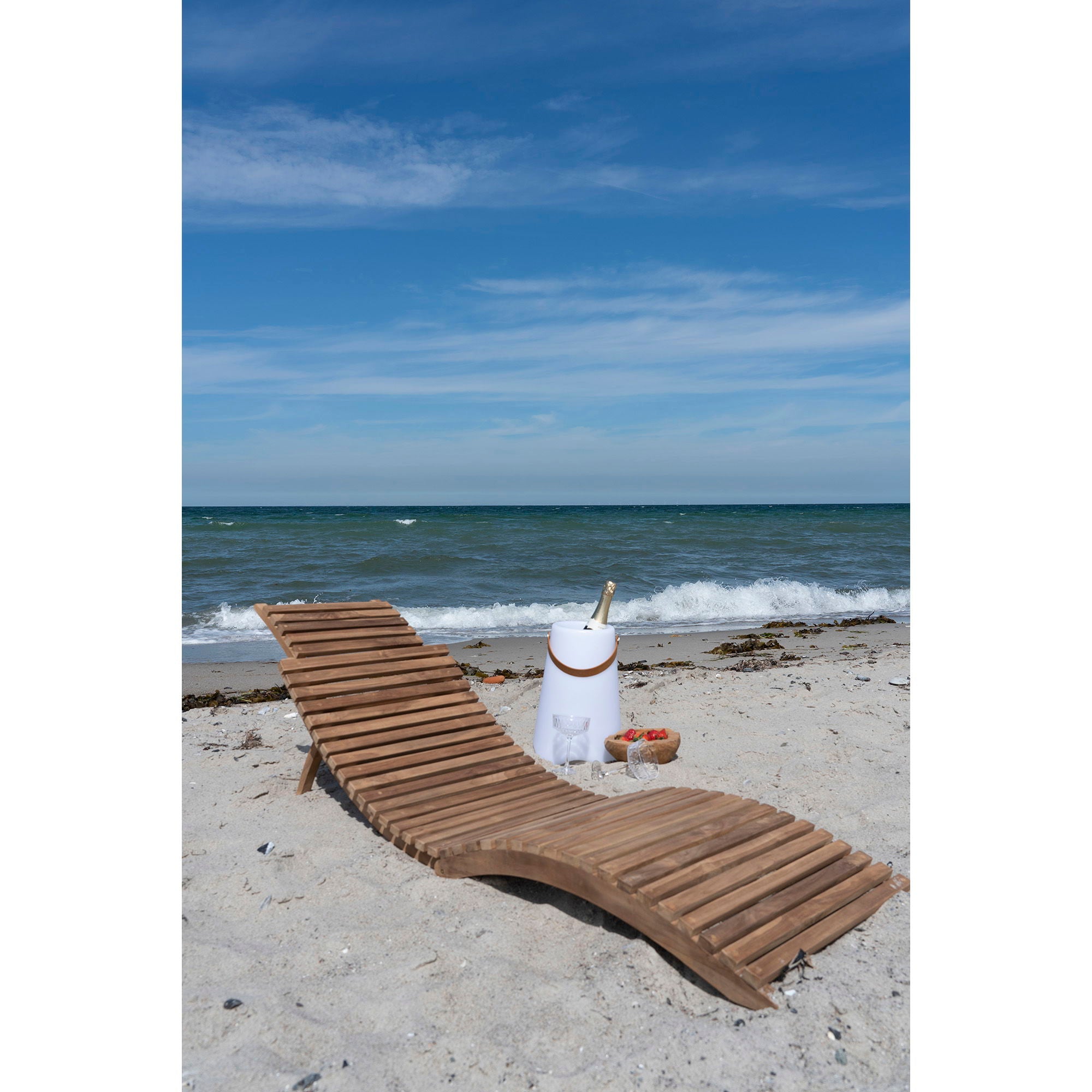 Chaise longue asymétrique en teck ondulé 160x50 cm