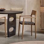Chaise en teck et cuir noir avec accoudoirs tressés – Lot de 2
