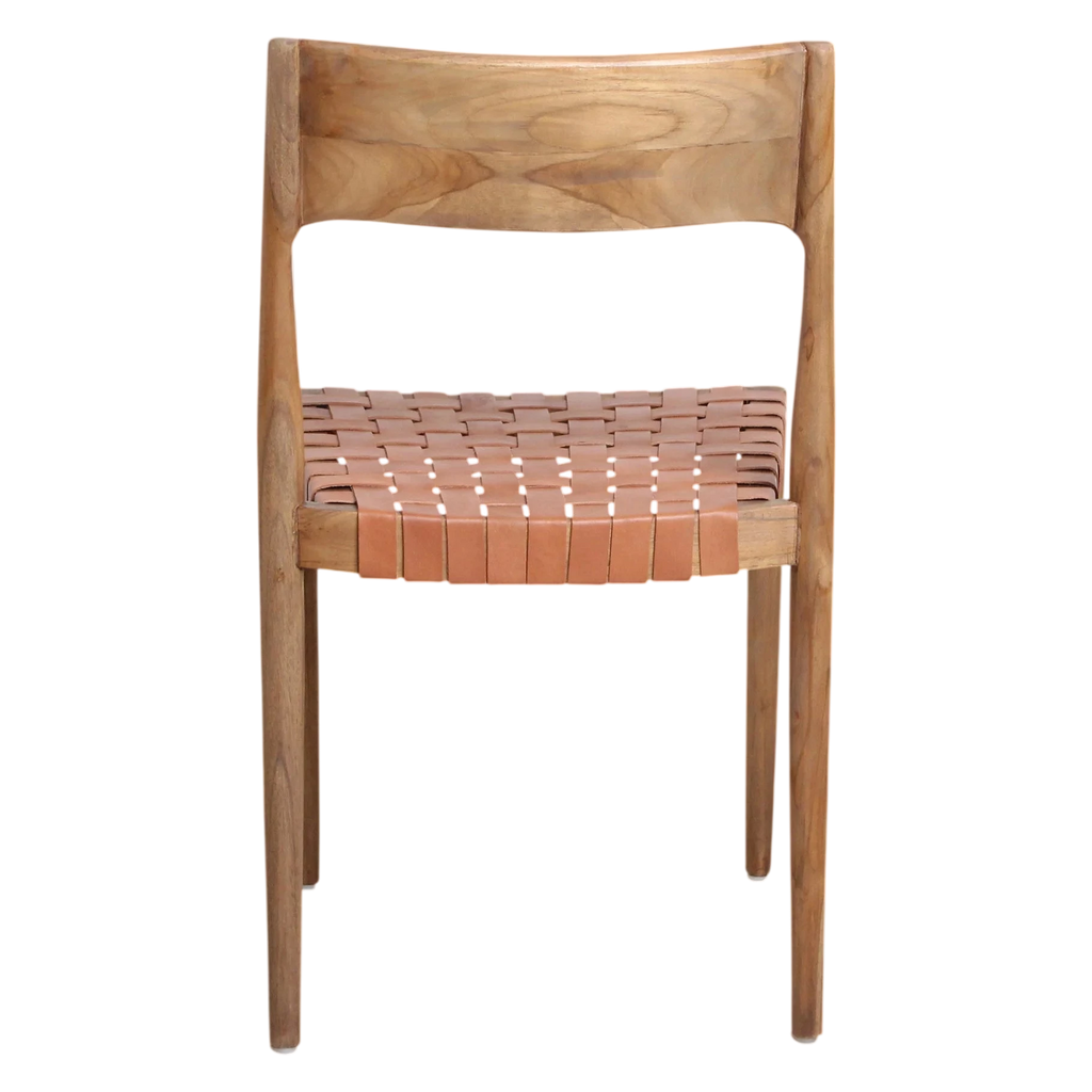 Chaise minimaliste en teck avec siège en cuir tressé cognac