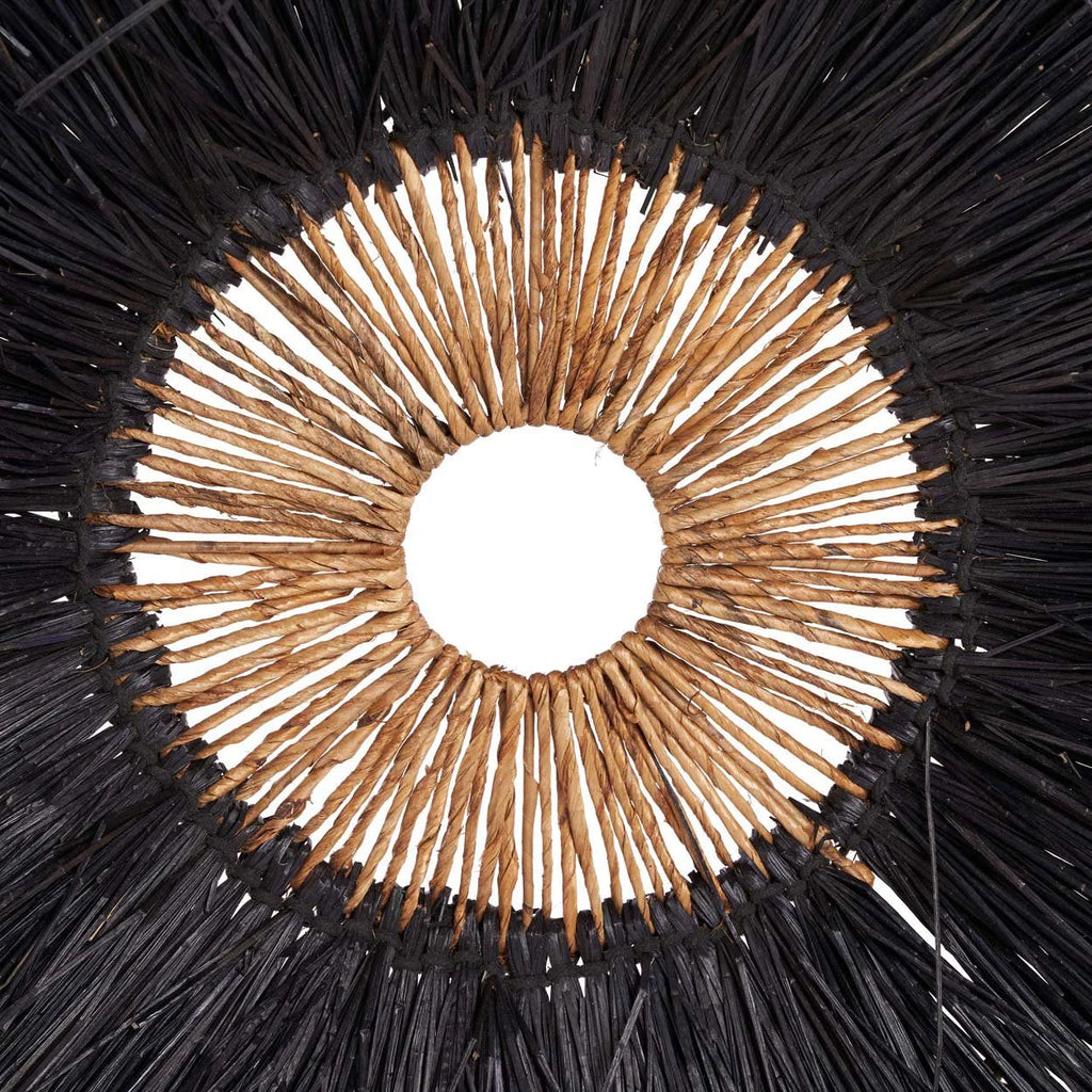 Décoration murale ronde en feuilles de bananier noir et naturel – Ø110 cm