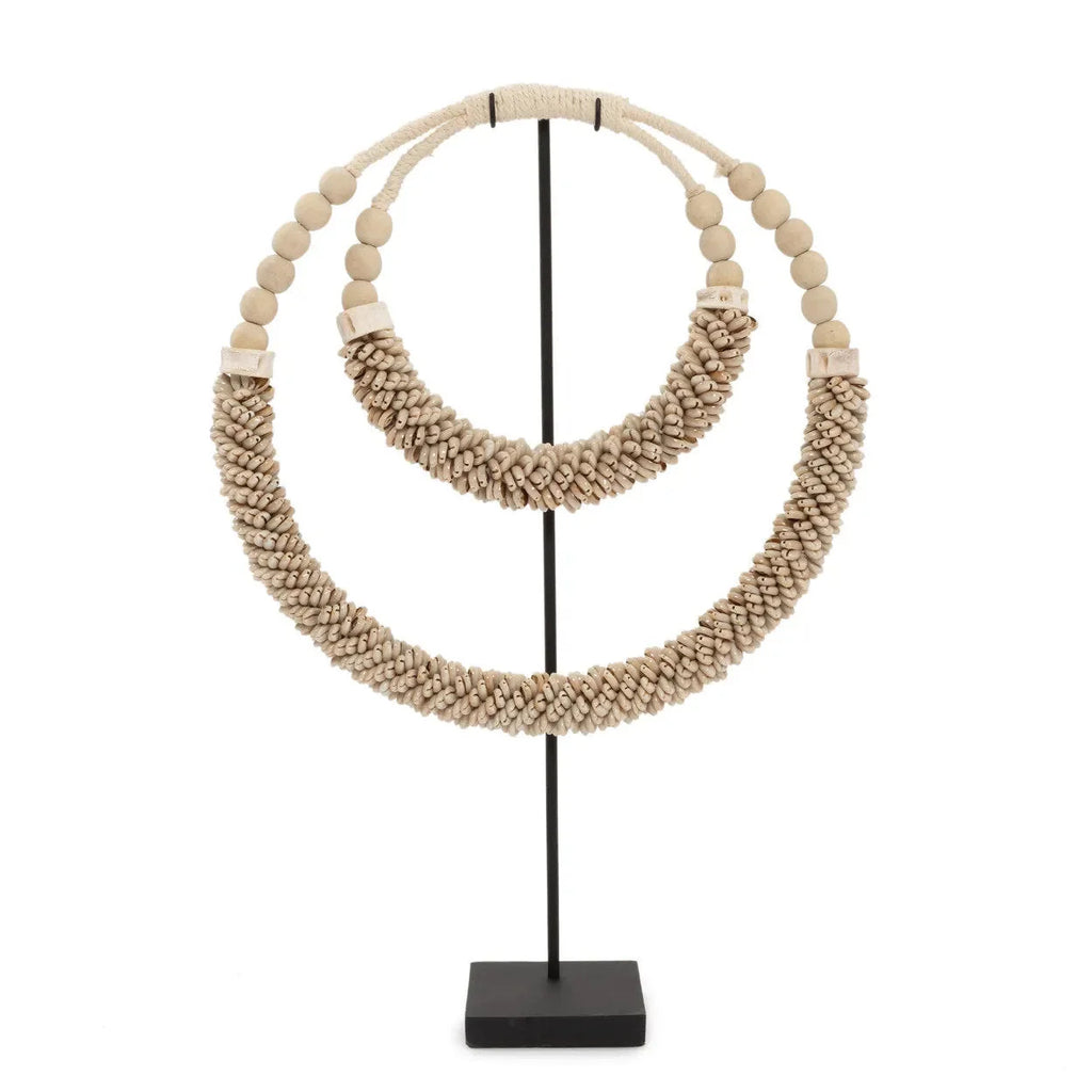 Décoration sur pied en coquillages – Double cercle naturel