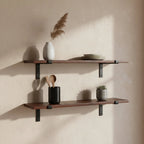 Étagère murale bois recyclé brun avec étagères flottantes bois sombre et supports métal noir