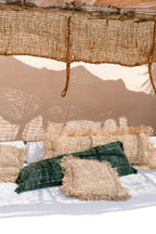 Assortiment de coussins en jute et velours vert forêt avec franges, 35x100 cm