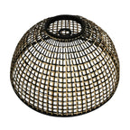 Abat-jour rotin ajouré naturel sur lampadaire arc métal noir H180 cm