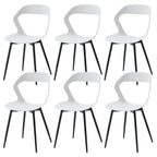  Lot de 6 chaises contemporaines blanches avec pieds noirs, design moderne et épuré.