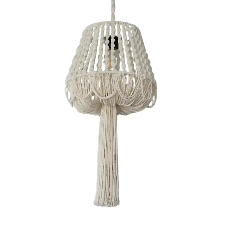 Lustre en macramé suspendu