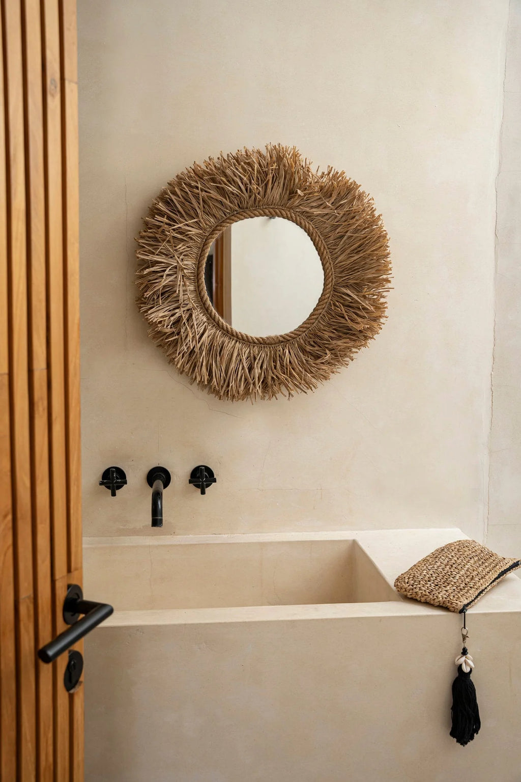 Miroir mural rond en fibres naturelles tressées couleur naturelle – Ø60 cm