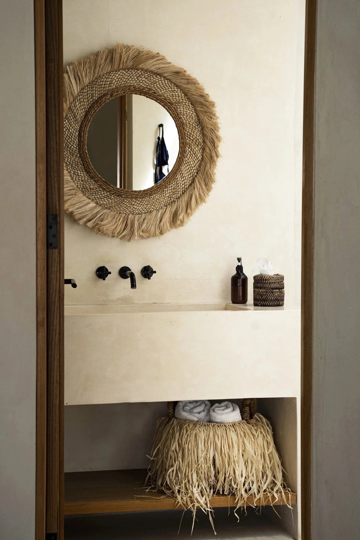 Miroir rond en fibres naturelles avec franges soleil, Ø85 cm
