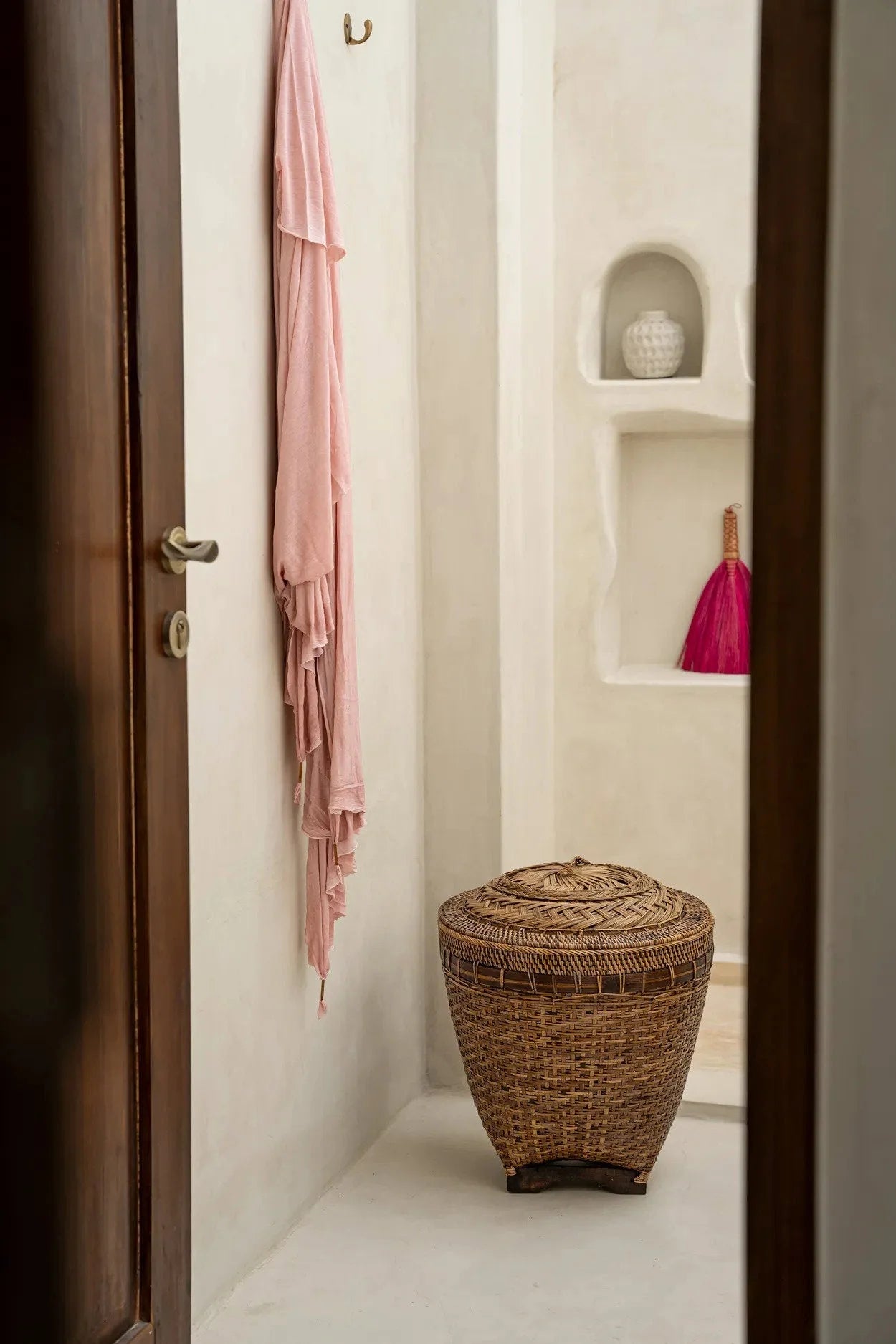 Panier de rangement cylindrique en rotin naturel avec couvercle décoratif – H45 cm