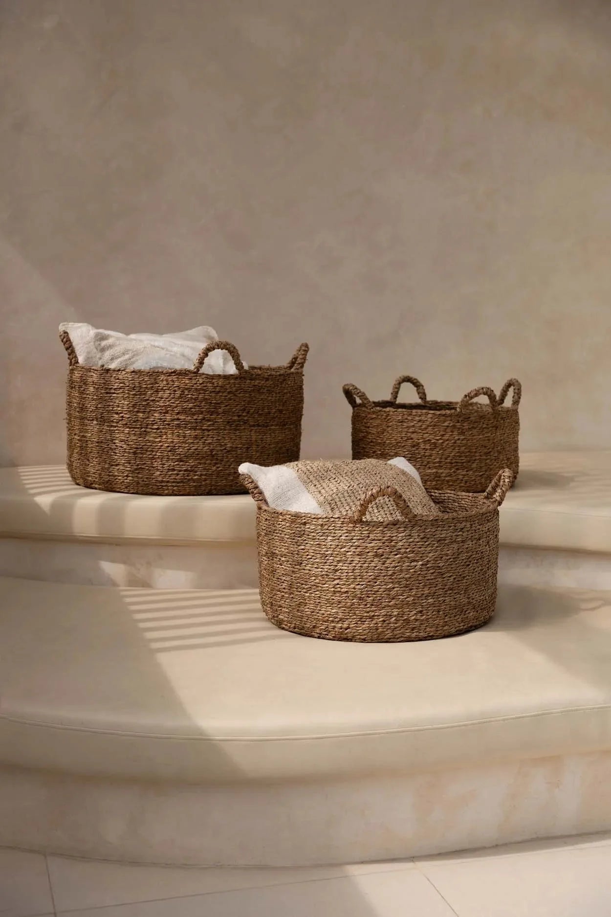 Panier de rangement rond en jonc de mer naturel avec poignées – Ø60 cm