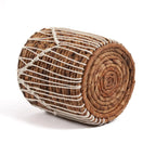 Panier rond en feuilles de bananier & macramé naturel blanc tressé