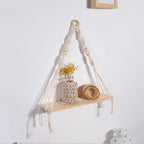 Petite étagère murale bois et macramé variante 3 en situtation
